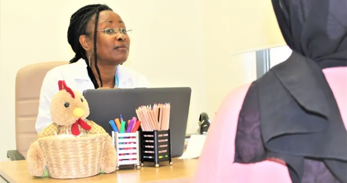 dr-michelle-lora-psychologue-a-lhopital-mere-enfant-le-mental-est-le-tableau-sur-lequel-se-dessinent-nos-vies